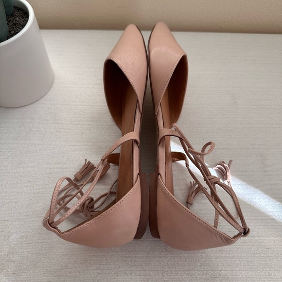 New Halogen Blush Leather Pointed Wrap Around Ankle Tassels Flats Women’s 10M - Picture 7 of 13